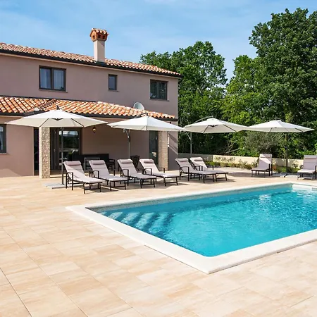 Amore, A Perfect For Families And Friends Villa