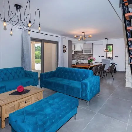 Villa Amore, A Perfect For Families And Friends *