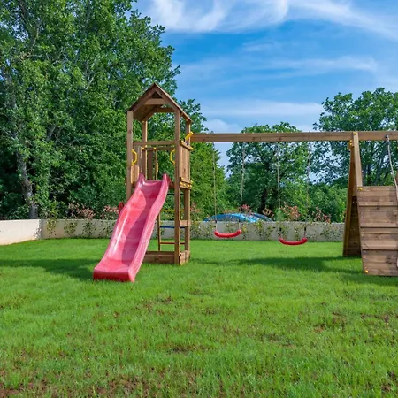 Villa Amore, A Perfect For Families And Friends Labin (Istria)