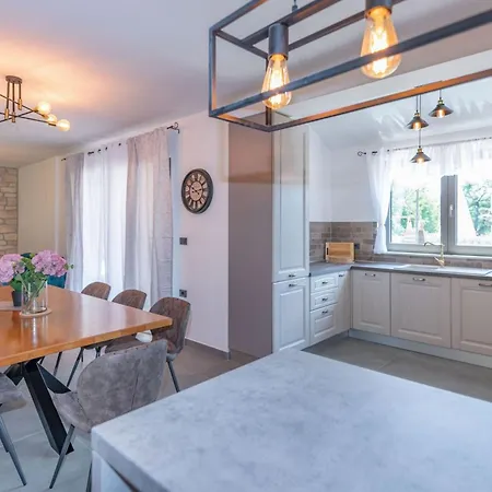 Amore, A Perfect For Families And Friends * Labin (Istria)