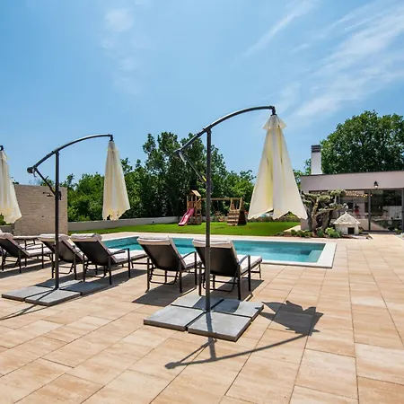 Villa Amore, A Perfect For Families And Friends