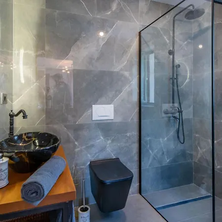 Amore, A Perfect For Families And Friends Villa *