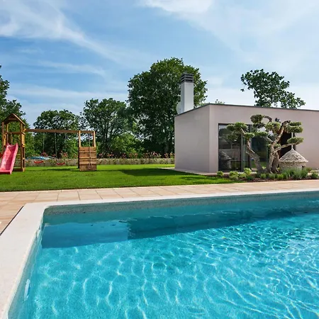 Villa Amore, A Perfect For Families And Friends *